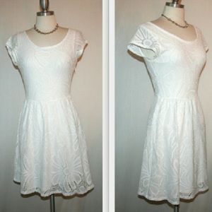 Anthropologie Deletta white crochet eyelit dress